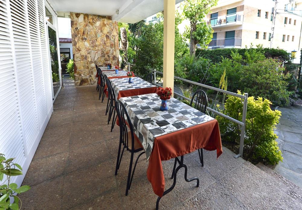 Hostal Magnolia Lloret de Mar Eksteriør bilde
