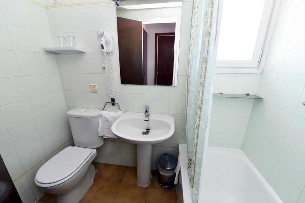 Hostal Magnolia Lloret de Mar Eksteriør bilde