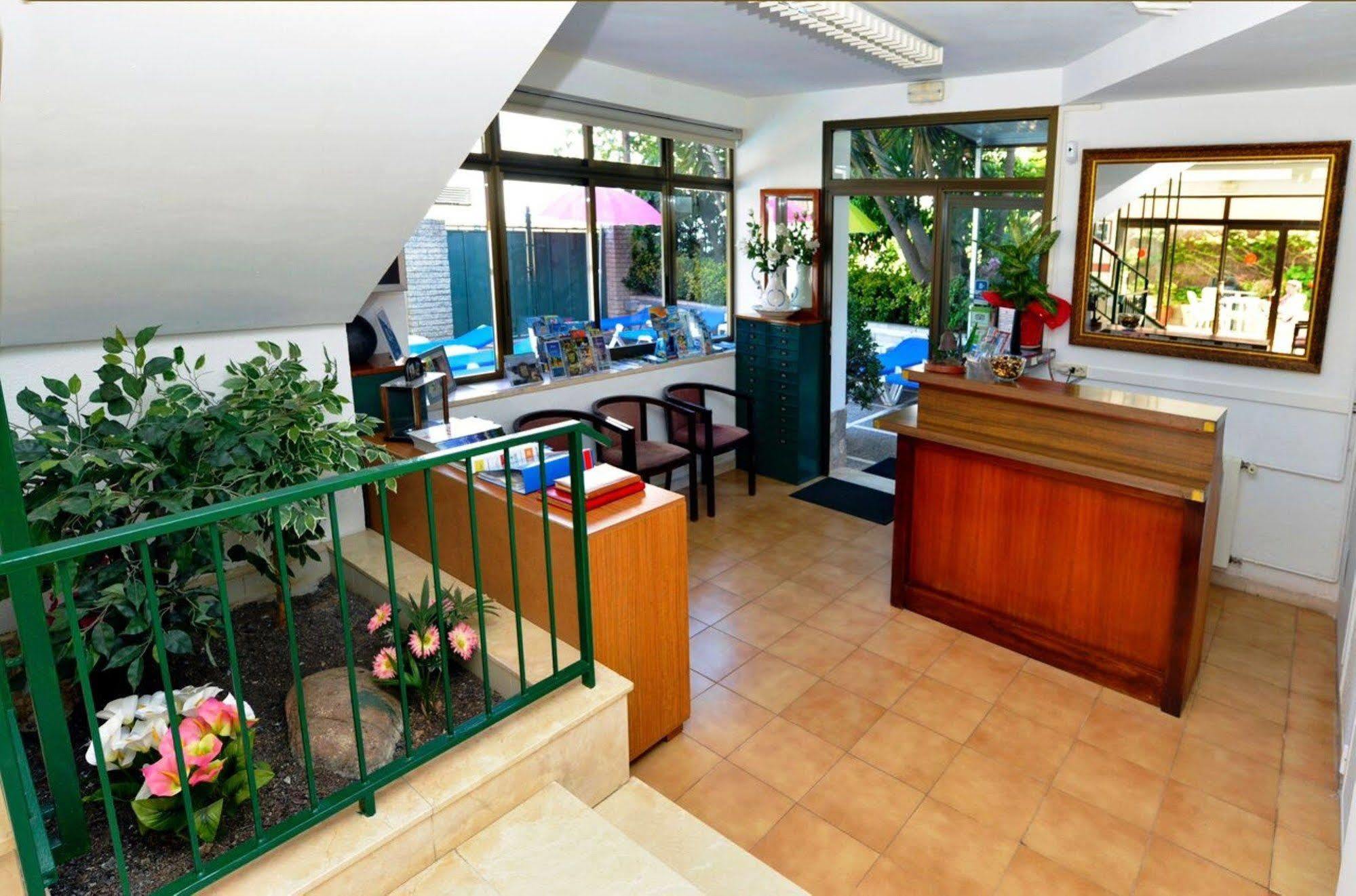 Hostal Magnolia Lloret de Mar Eksteriør bilde