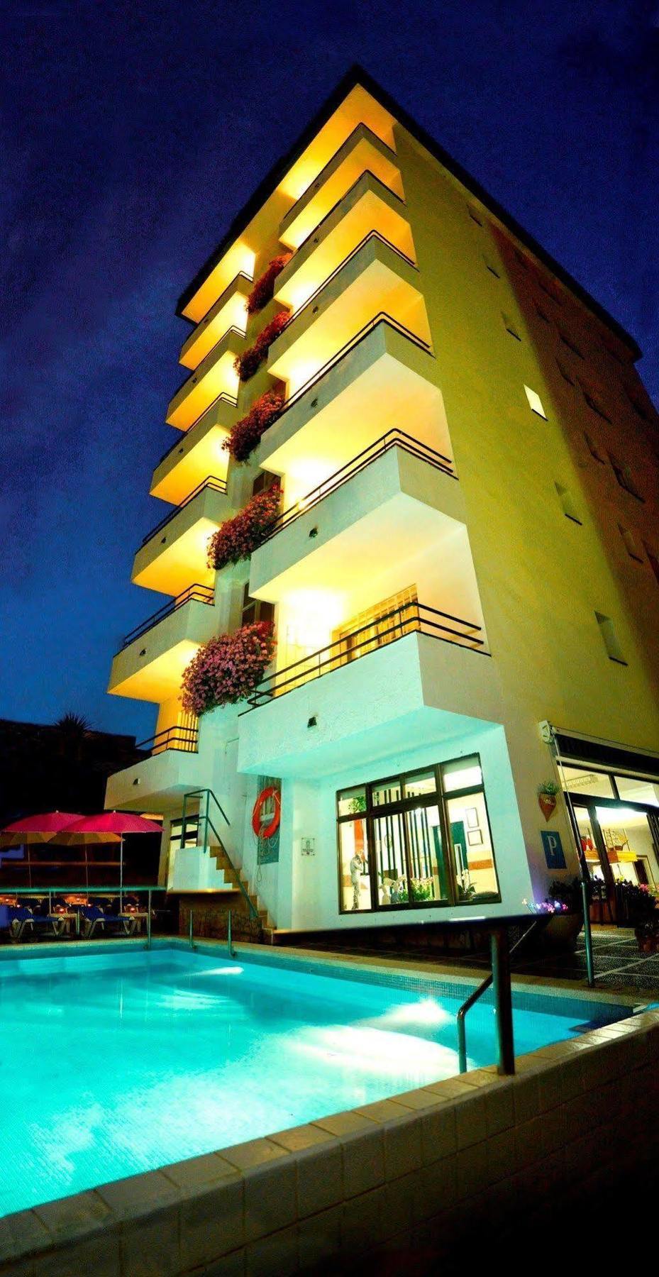 Hostal Magnolia Lloret de Mar Eksteriør bilde